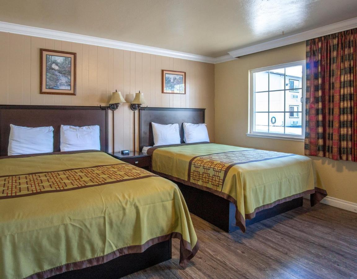 Charm Motel & Suites Burney Extérieur photo